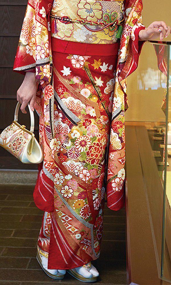 振り袖セットフルセット古典の凄み　紅緋色に京友禅金加工のべた金箔細工と金駒繍が豪華な振り袖フルセット⑥