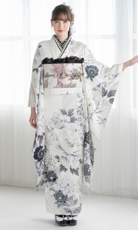 可愛い白地に銀彩と刺繡